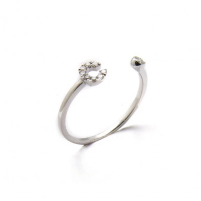 Anello Iniziale Lettera C con Diamanti