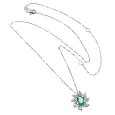 Collana Emozioni in oro bianco, diamanti e smeraldo