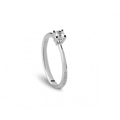 Anello solitario Veramore in oro bianco con diamante ct 0,15 G SI