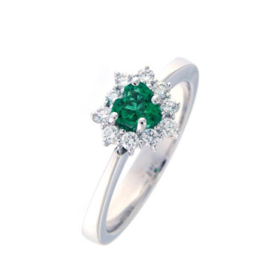 Anello classico cuore smeraldo